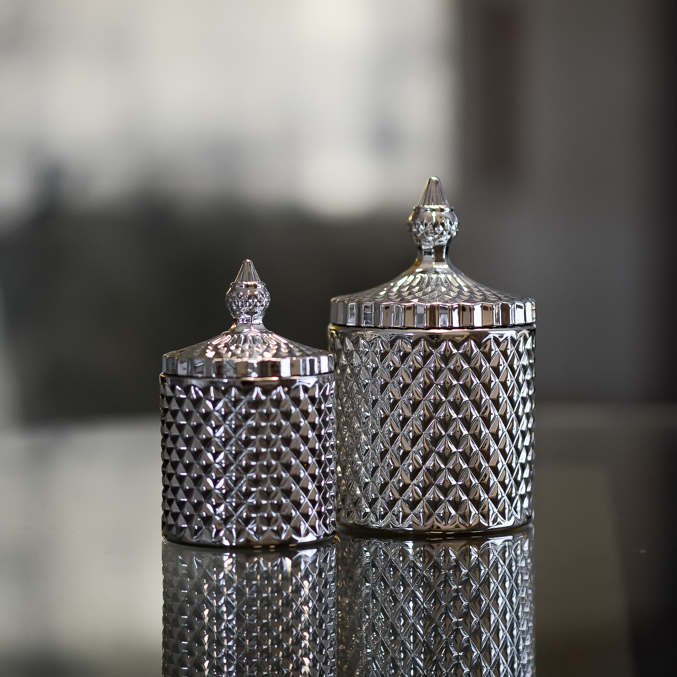 _5.1 Stiklinių indelių rinkinys''Royal'' 27eur_IR_Prabangių kvapniųjų žvakių rinkinys''Royal''45 eur_ikelta